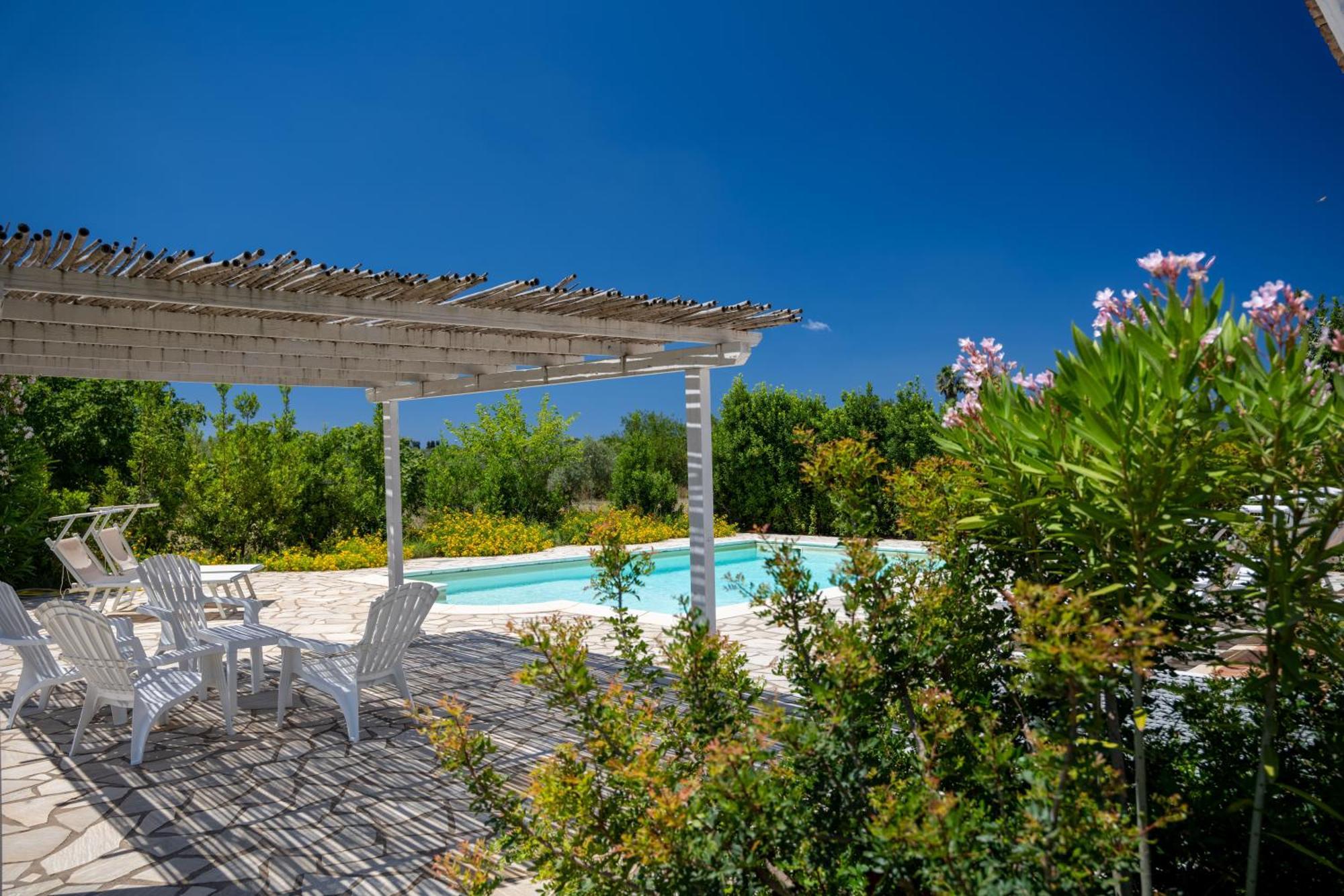 Villa Rafael Con Piscina, Iun P4098 阿尔盖罗 外观 照片