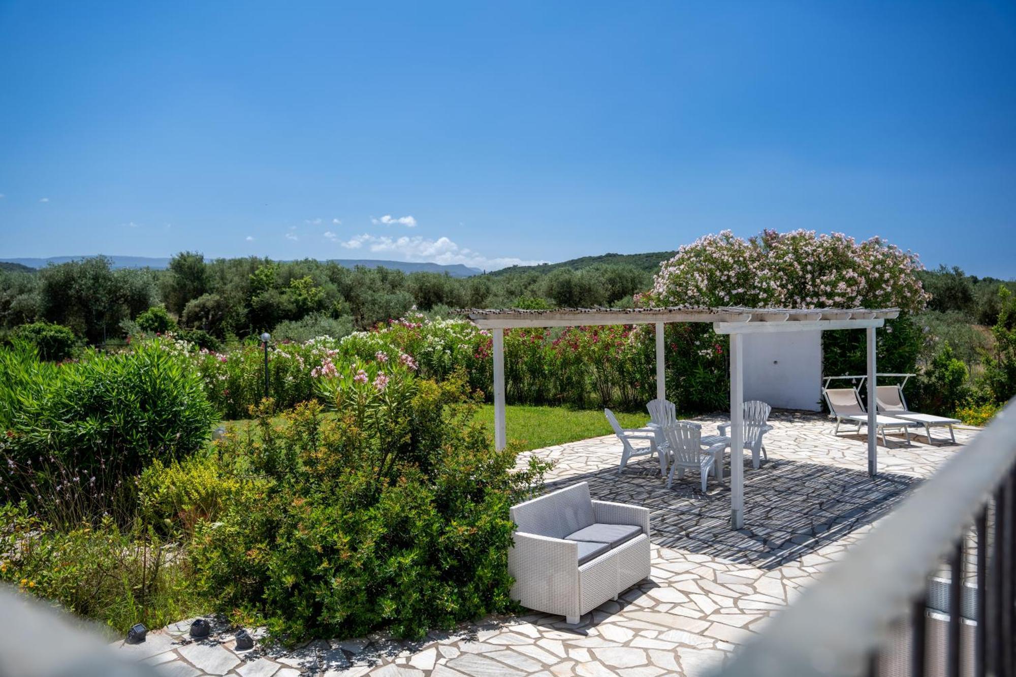 Villa Rafael Con Piscina, Iun P4098 阿尔盖罗 外观 照片