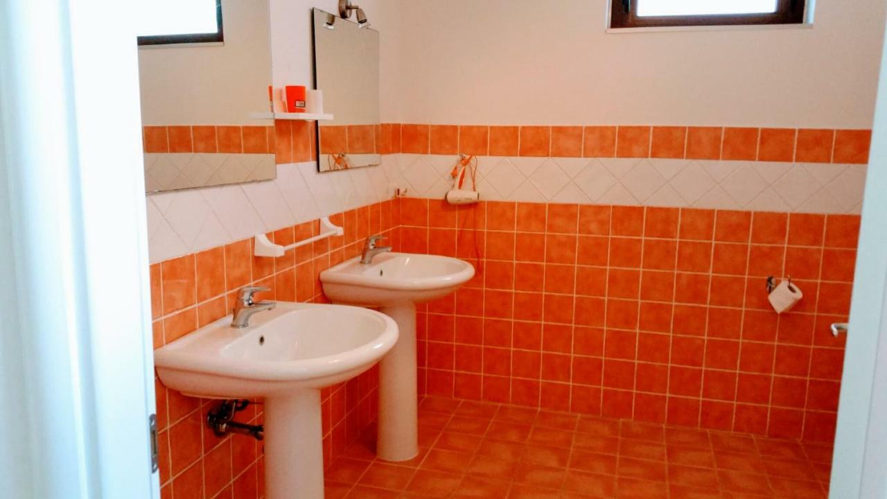 Villa Rafael Con Piscina, Iun P4098 阿尔盖罗 外观 照片